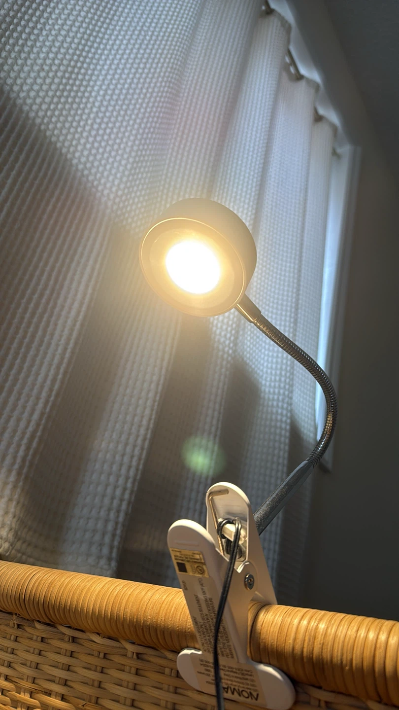 Clip-on LED Desk Lamp - photo 3