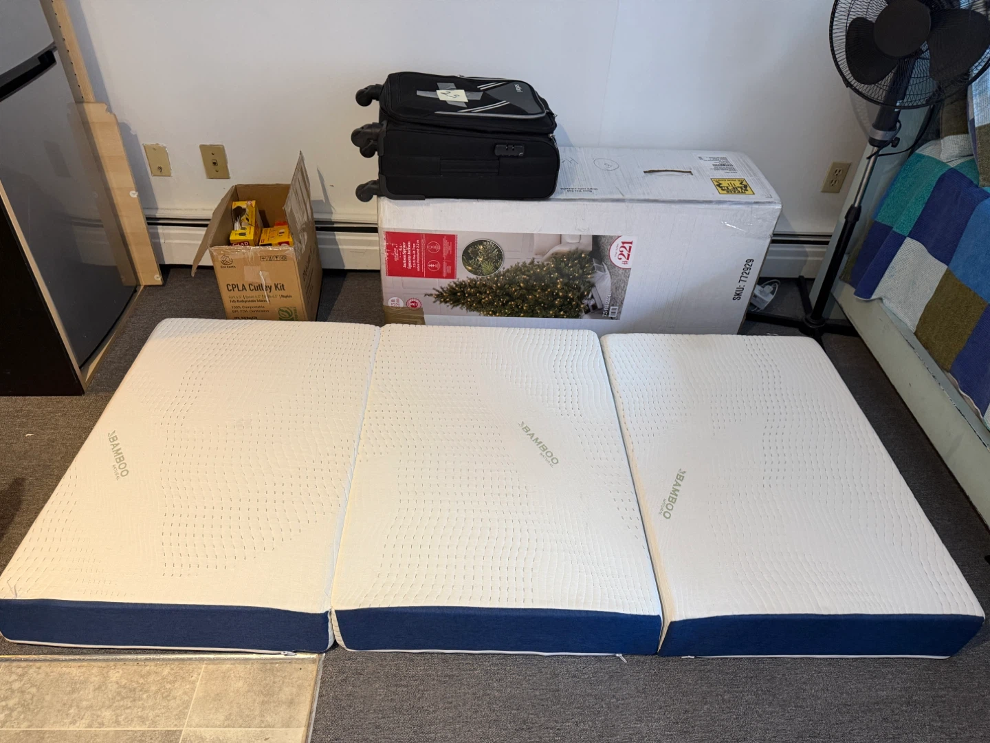 Folding Mattress cum Sofa – 6” Tri-Fold Memory Foam (Twin XL) - photo 4