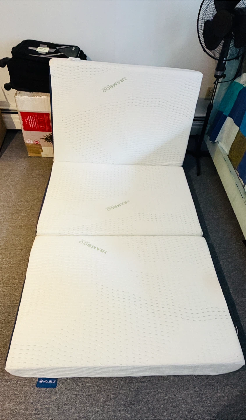 Folding Mattress cum Sofa – 6” Tri-Fold Memory Foam (Twin XL) - photo 3