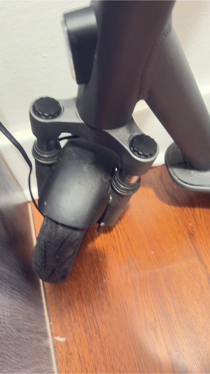 YADEA Electric Scooter - photo 2