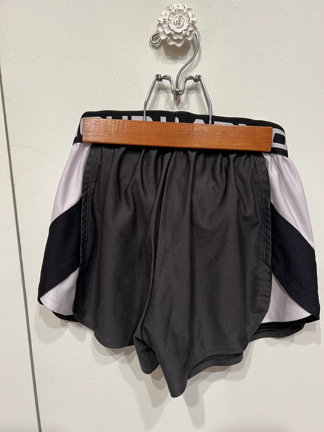 Under amour short XXS - photo 2