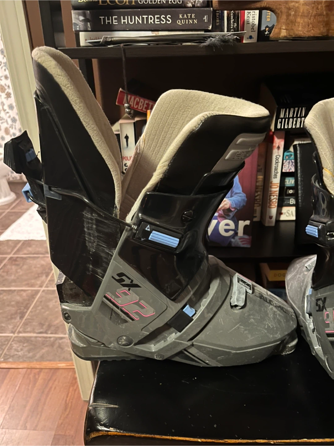 Salomon SX 92 Ski Boots