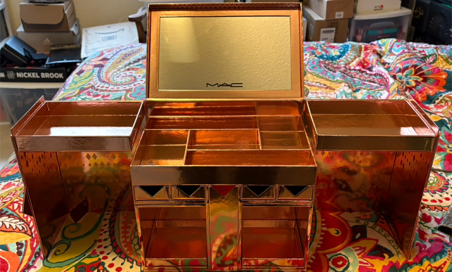 ✨✨MAC Makeup Organizer Box with Mirror - photo 2
