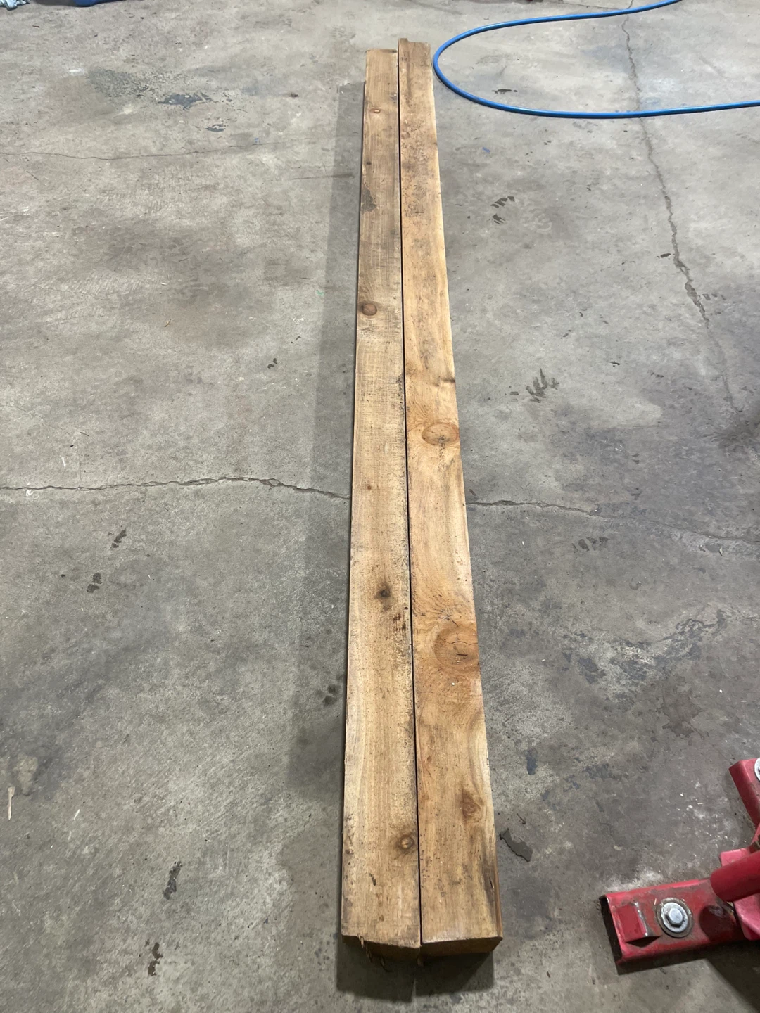 4x4 cedar posts 8ft long - photo 2