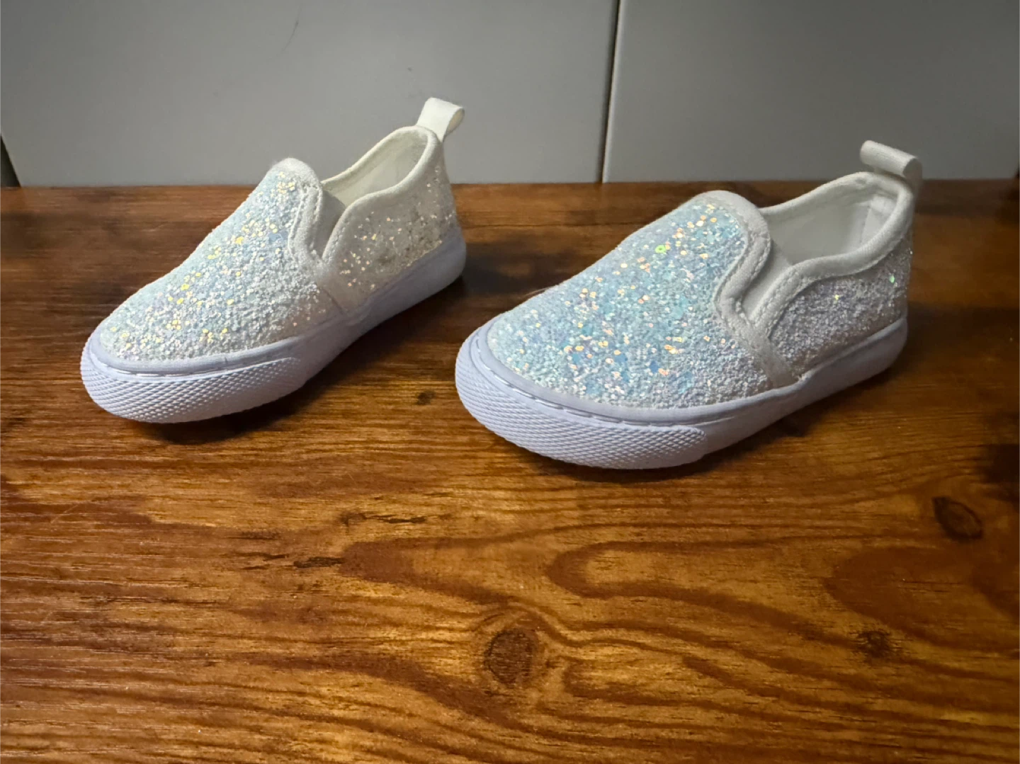 Cat & Jack Girls Glitter Slip-On Shoes - White - Size 5 - photo 2