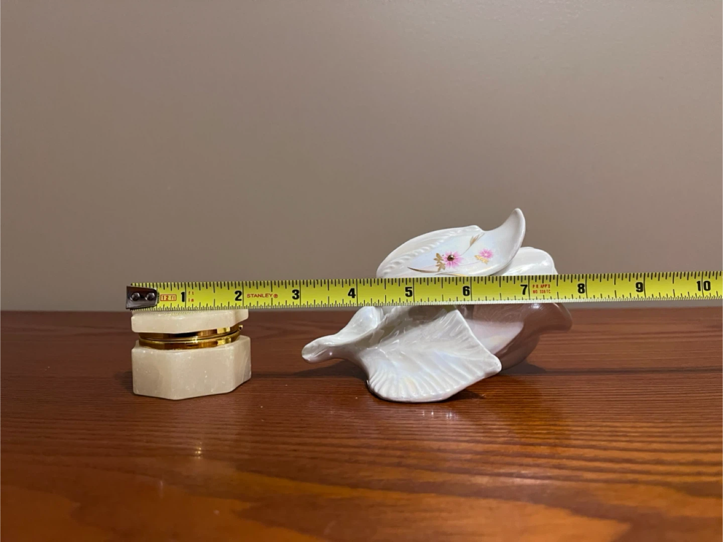 VINTAGE ALABASTER & PORCELAIN JEWELRY TRINKET BOXES - photo 2