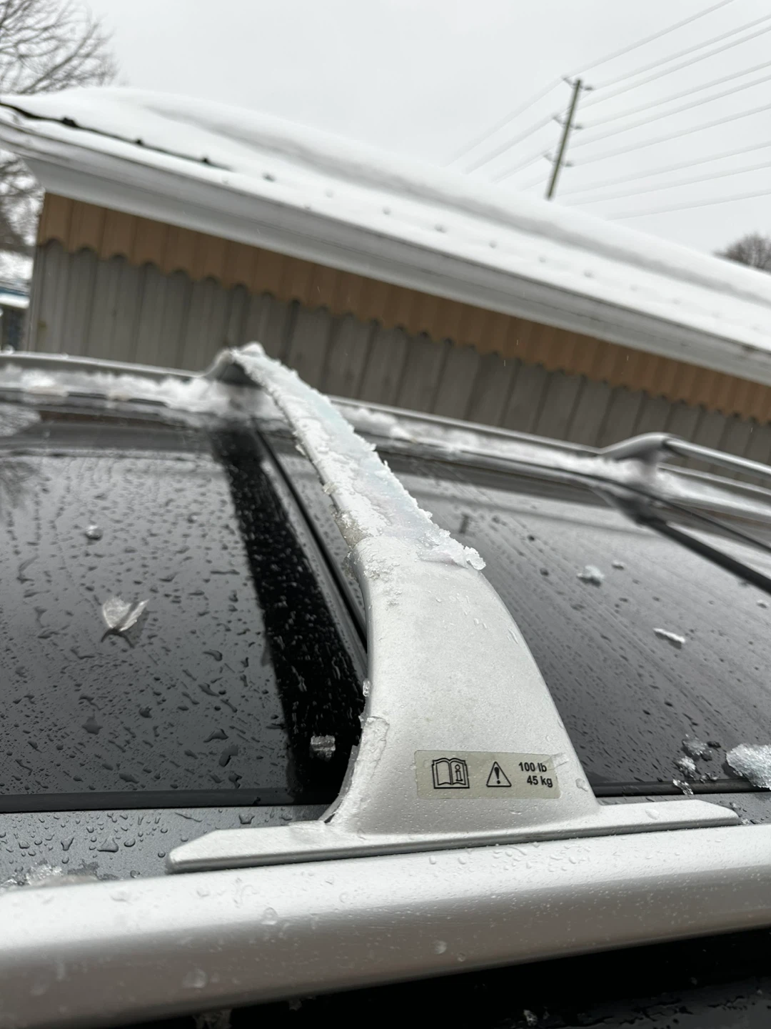 OEM Nissan Rogue Roof Rack Crossbars (2014–2020) - photo 2