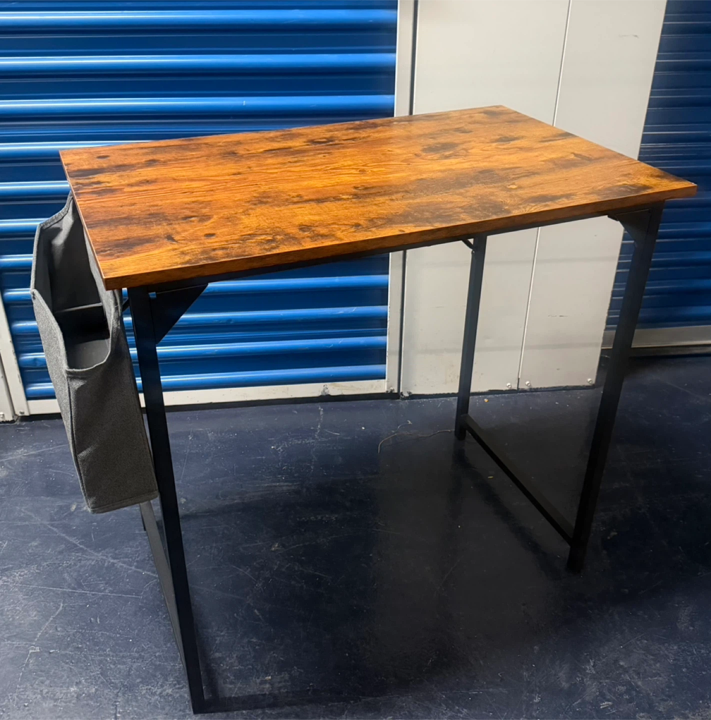 Compact Desk with Storage Pouch - photo 2