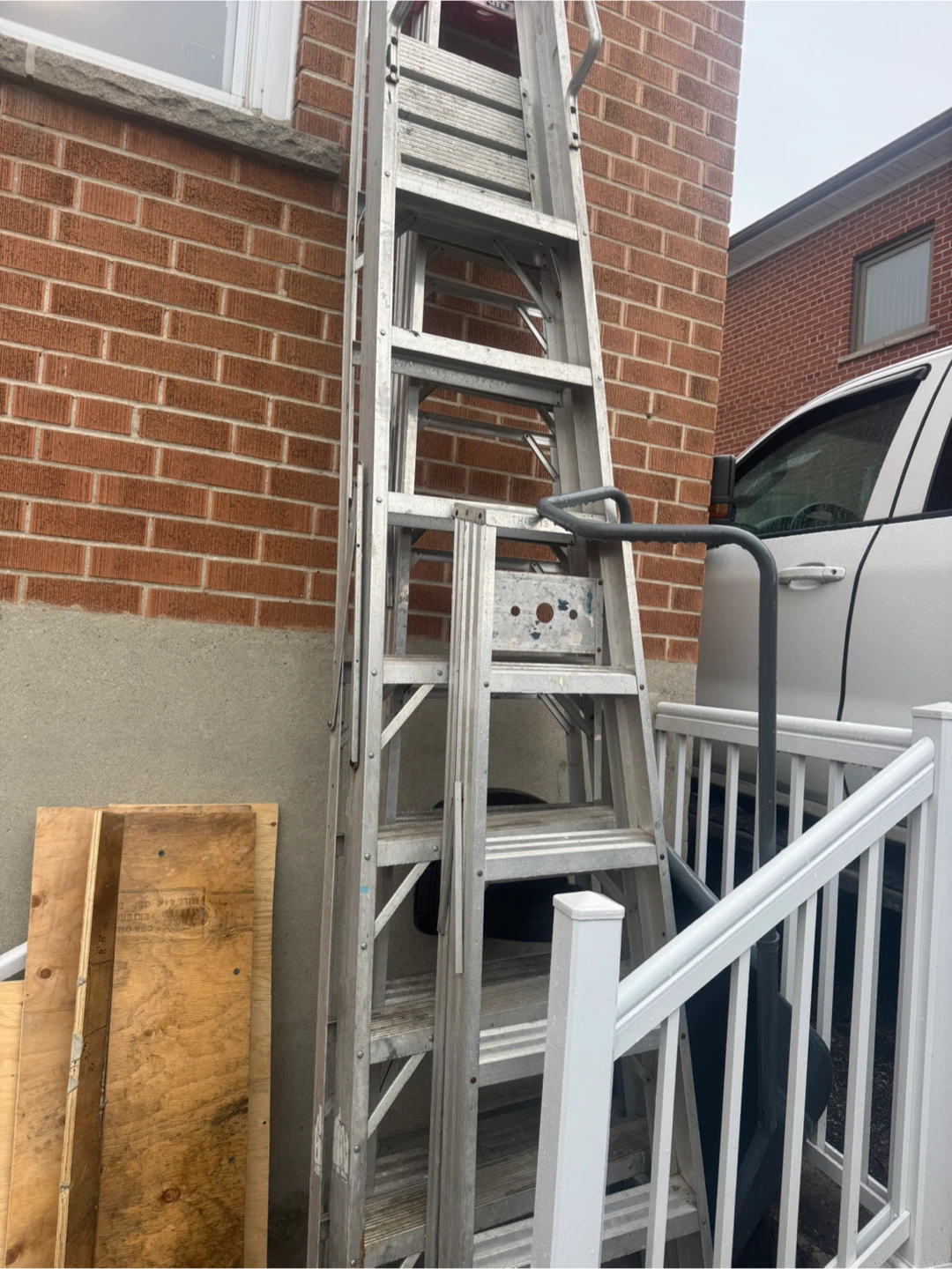 Aluminum Extension Ladder