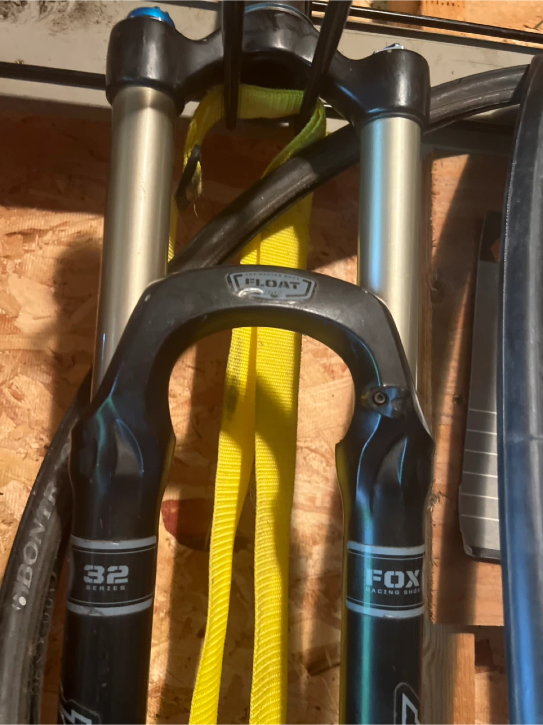 FOX 32 FLOAT Mountain Bike Suspension Fork - photo 2