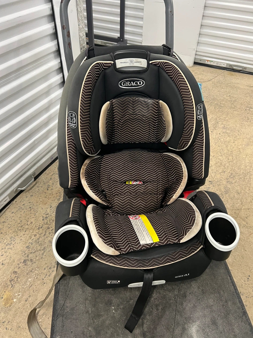 Graco 4Ever DLX 4-in-1 Car Seat.