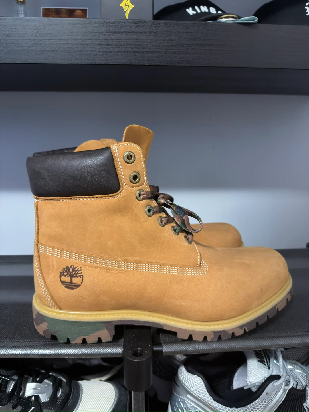 Timberland Classic Boots Size 11W - photo 3