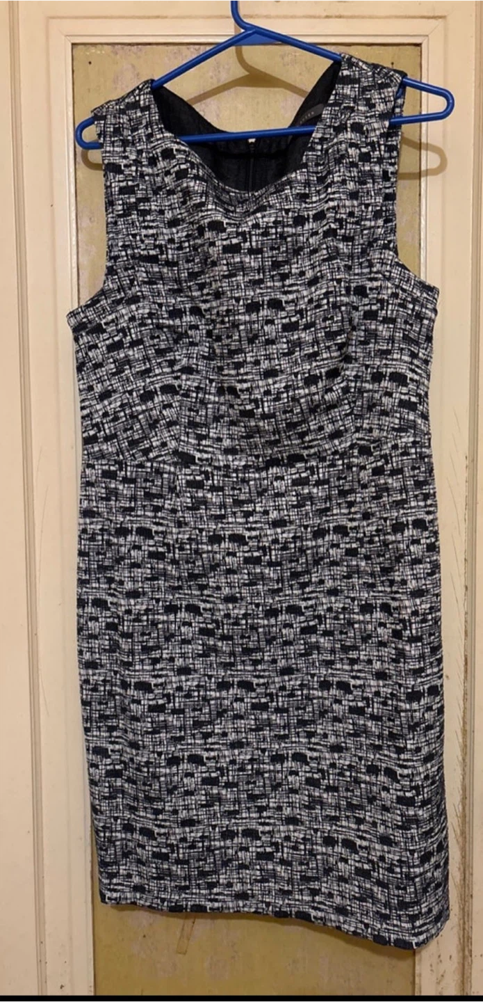Brand new Suzy Shier Dress szL