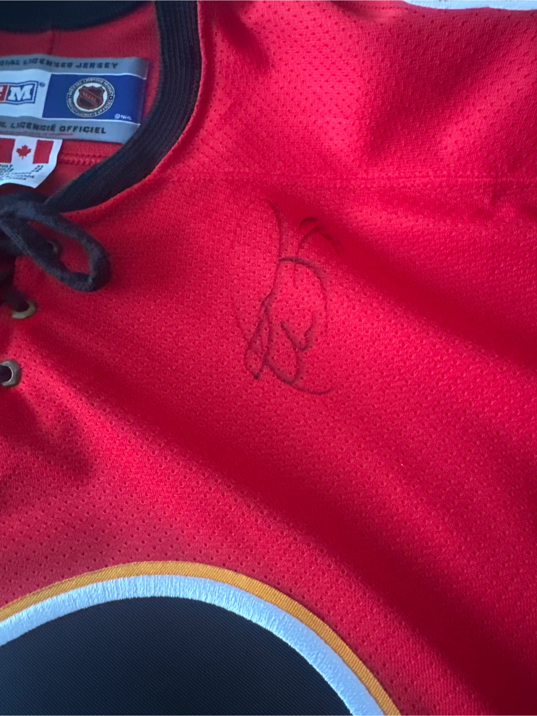 CCM Calgary Flames Hockey Jersey XL - photo 2