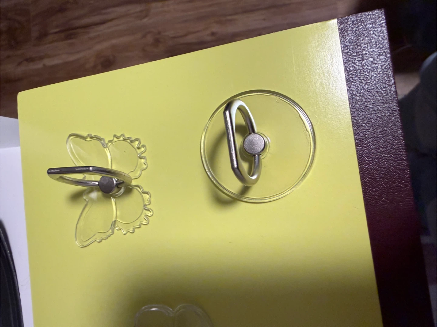 4 Phone holders - photo 2