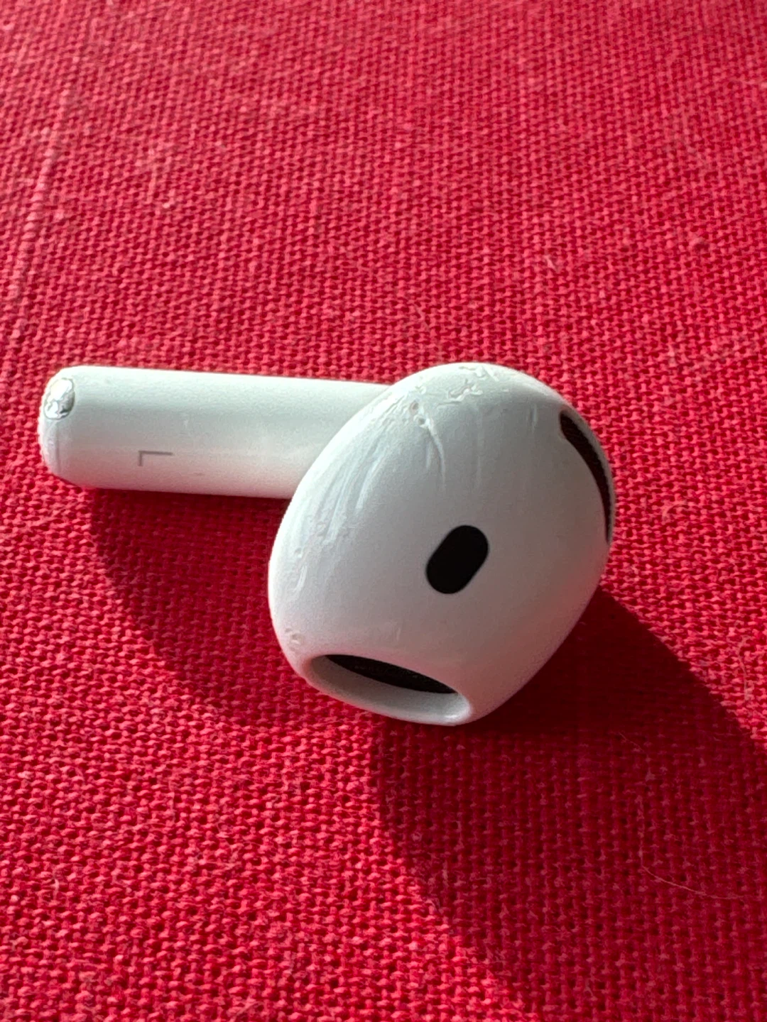 Apple AirPods 4 , (Left Earbud).