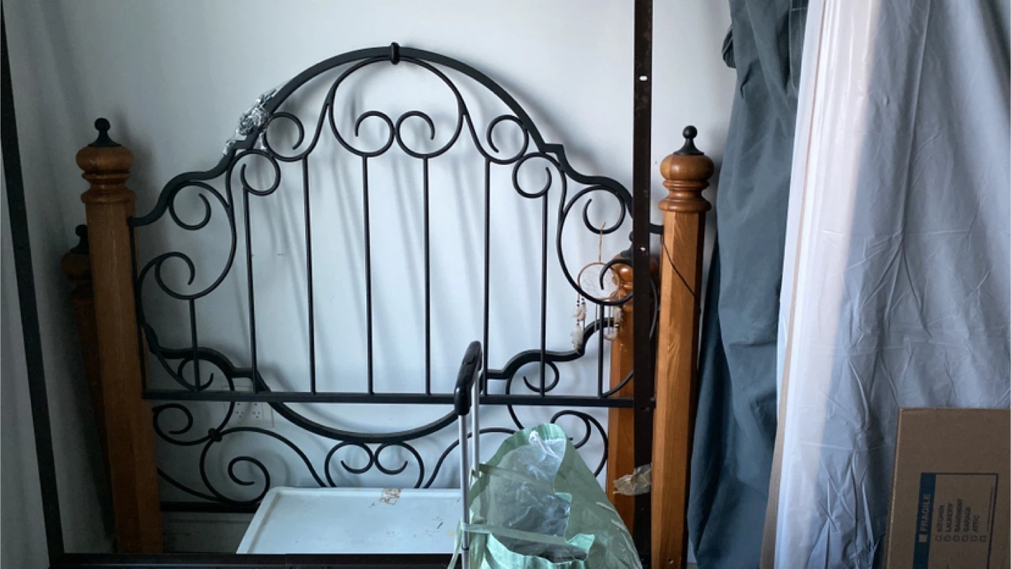 Metal and Wood Headboard - photo 3