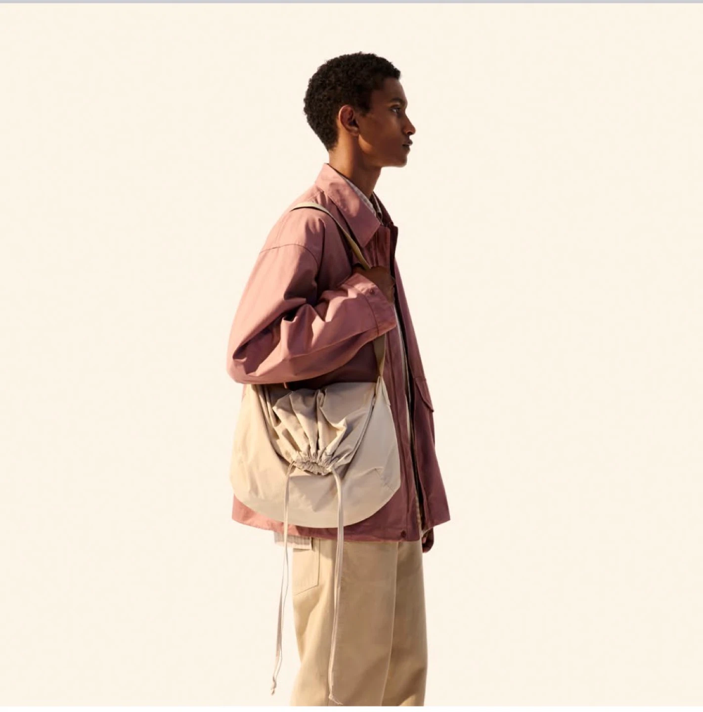 UNIQLO U DRAWSTRING SHOULDER BAG - photo 3
