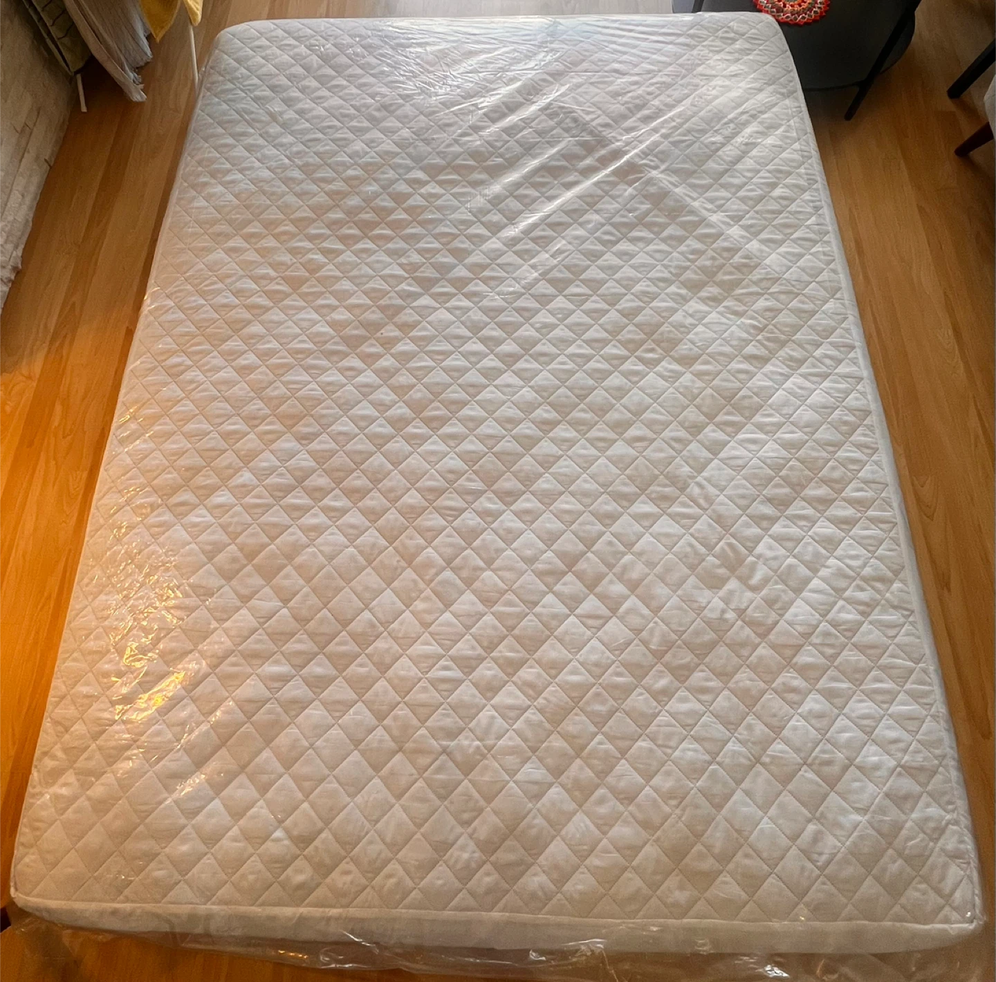 Queen size Hybrid Mattress - MOVE OUT SALE