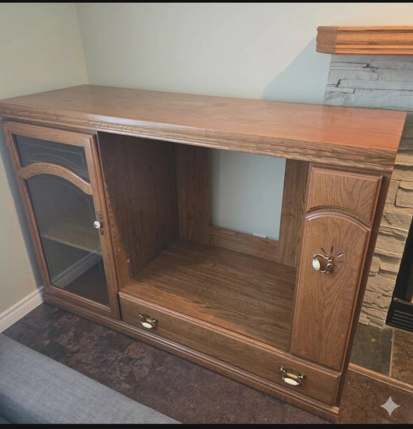 Free large tv stand