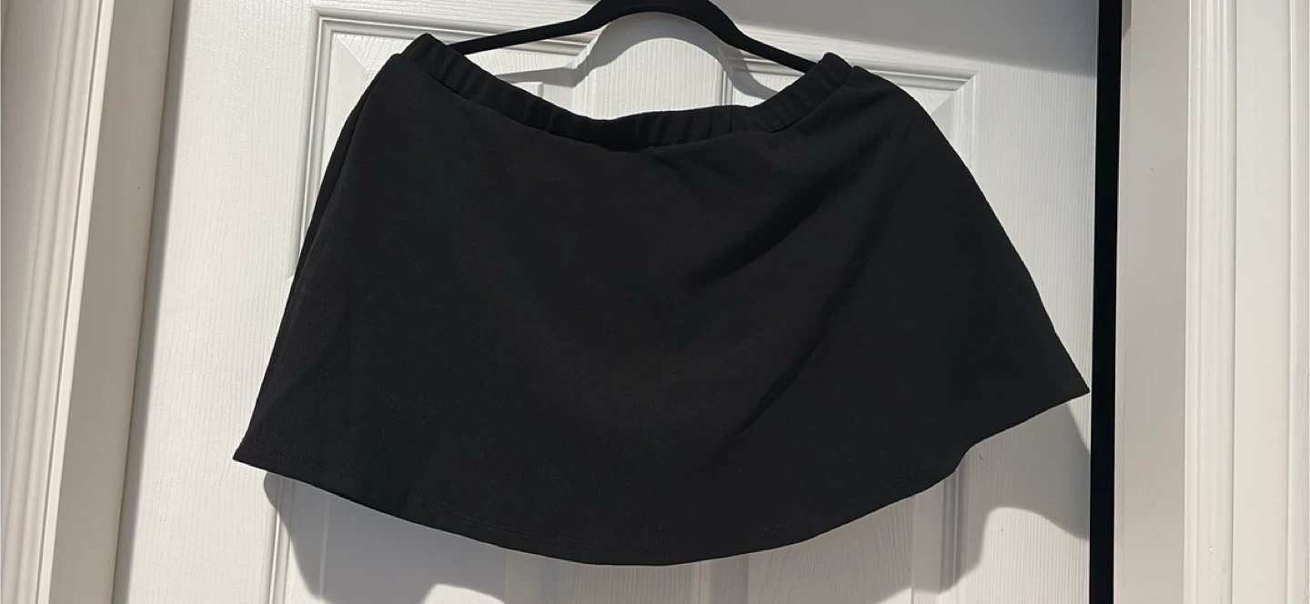 Black skirt  Skort size L