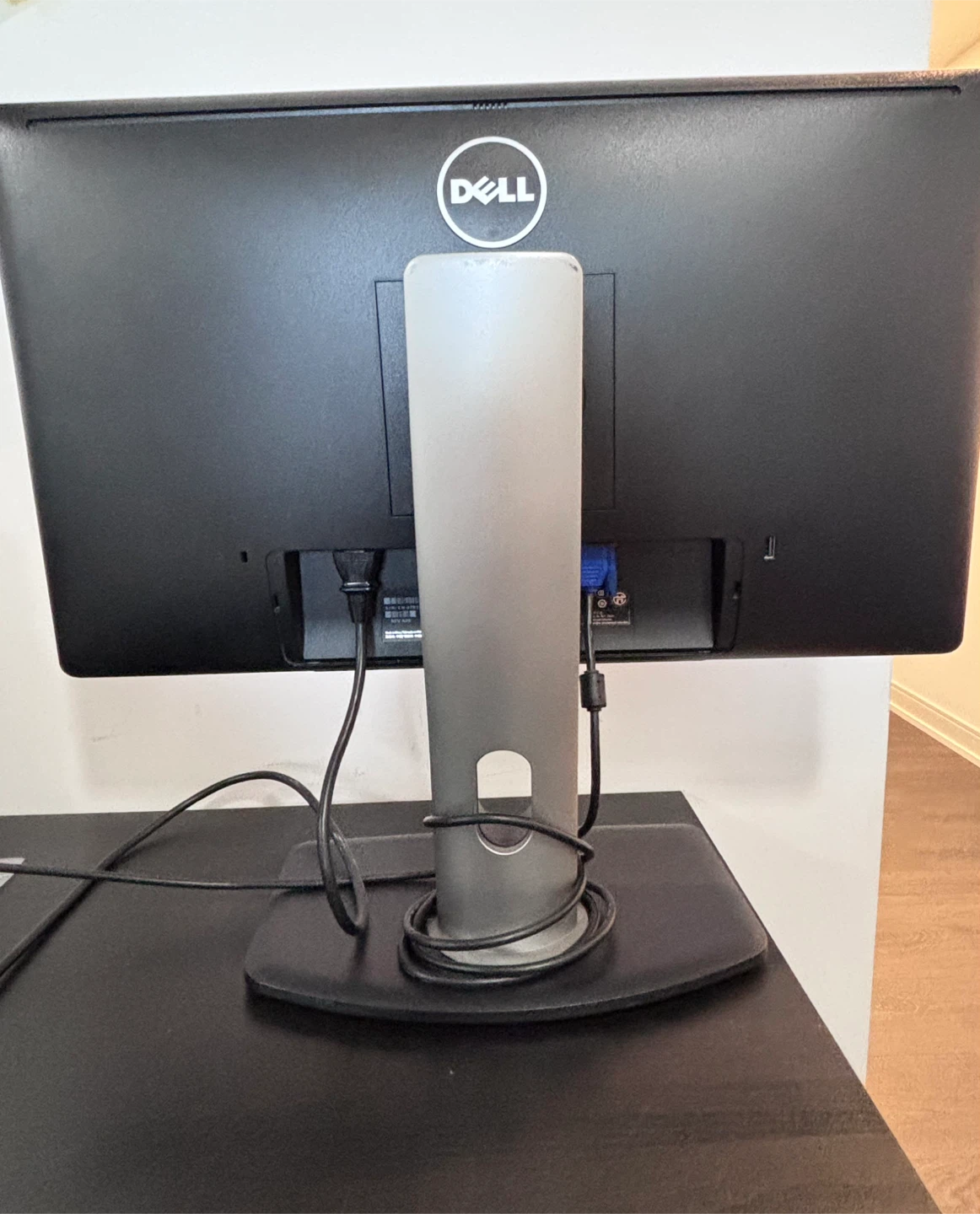 Dell Monitor - Excellent Condition✨ - photo 2