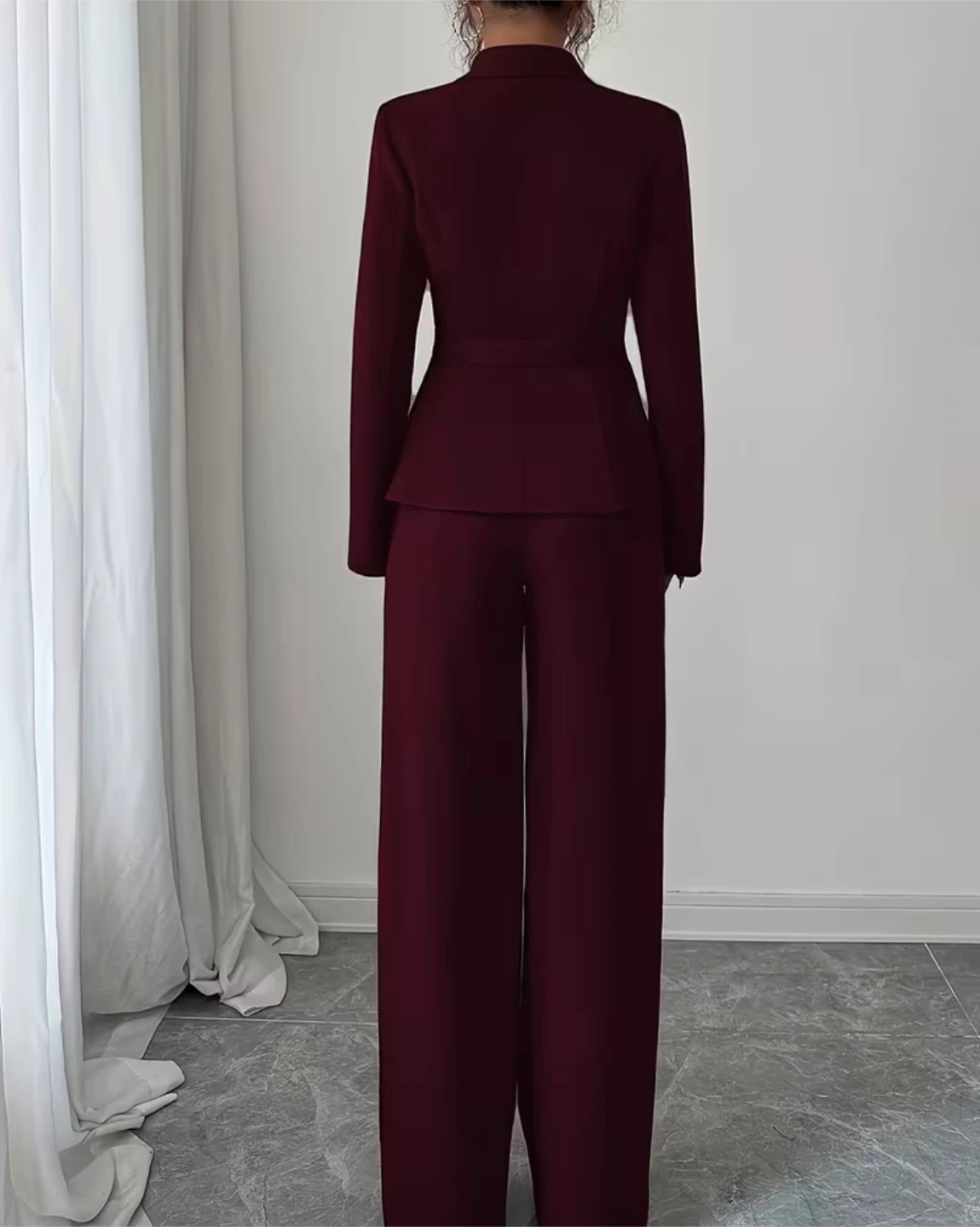 New Women's Burgundy Suit Set - photo 2