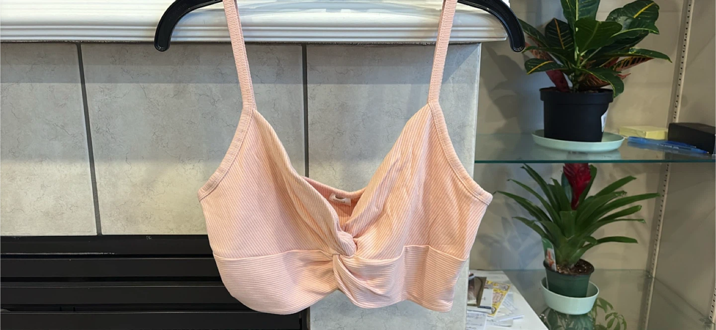 Wilfred Pink Ribbed Twist Front Crop Top