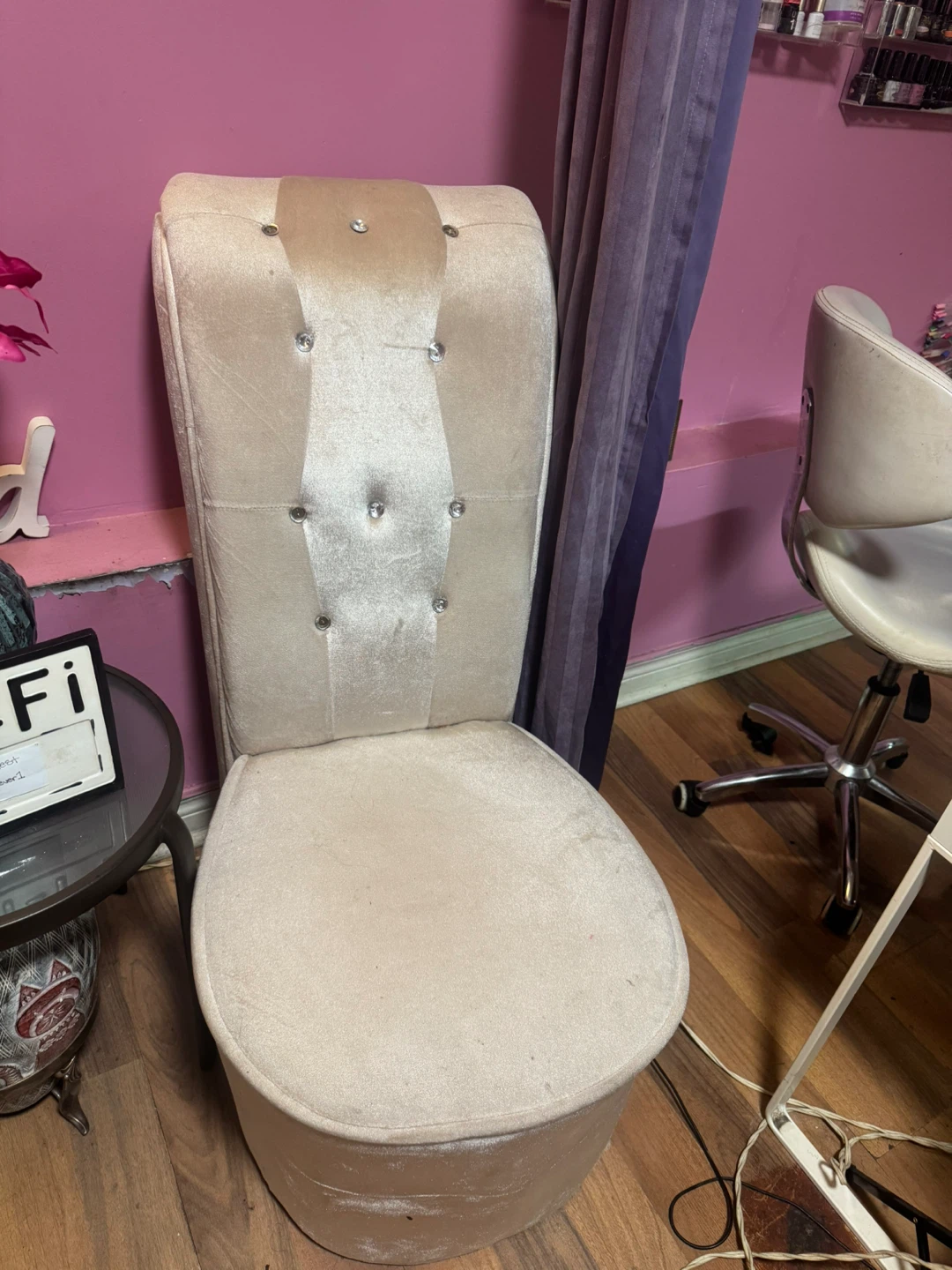 Tufted Velvet Accent Chair - photo 2