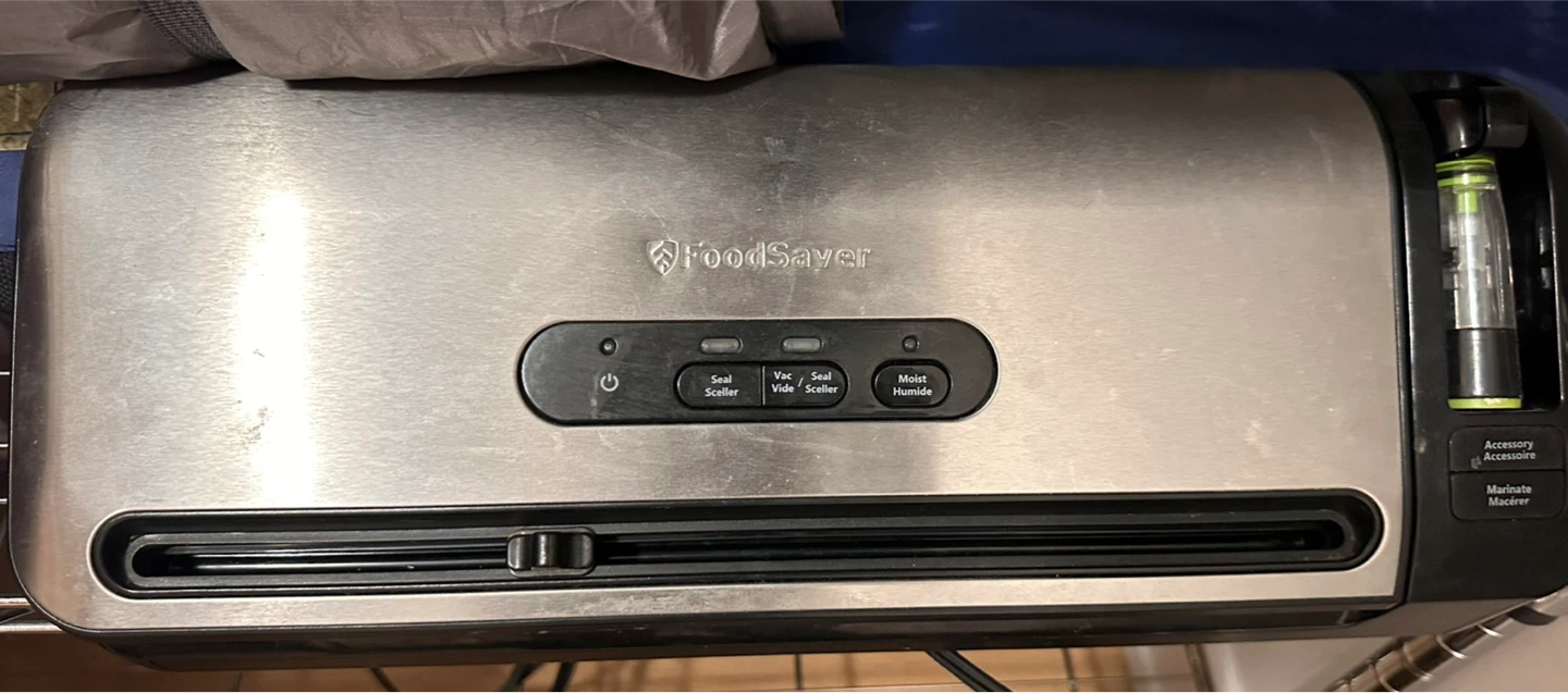 FoodSaver Vacuum Sealer