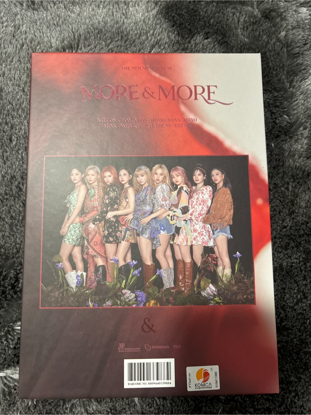 TWICE "MORE & MORE" 9th Mini Album CD Photobook - photo 3