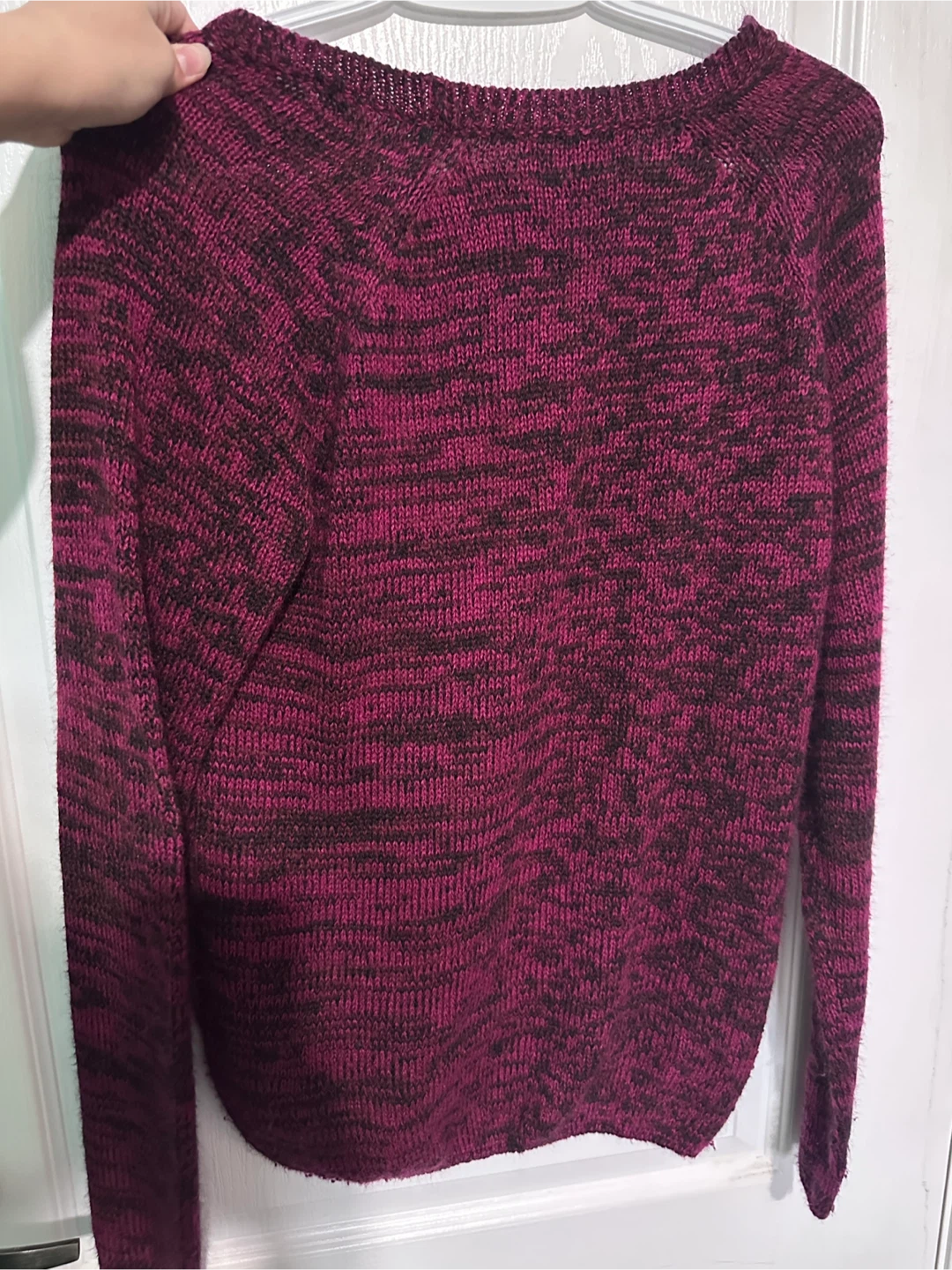 Pink/black Knit Sweater with elastic ends. - photo 2