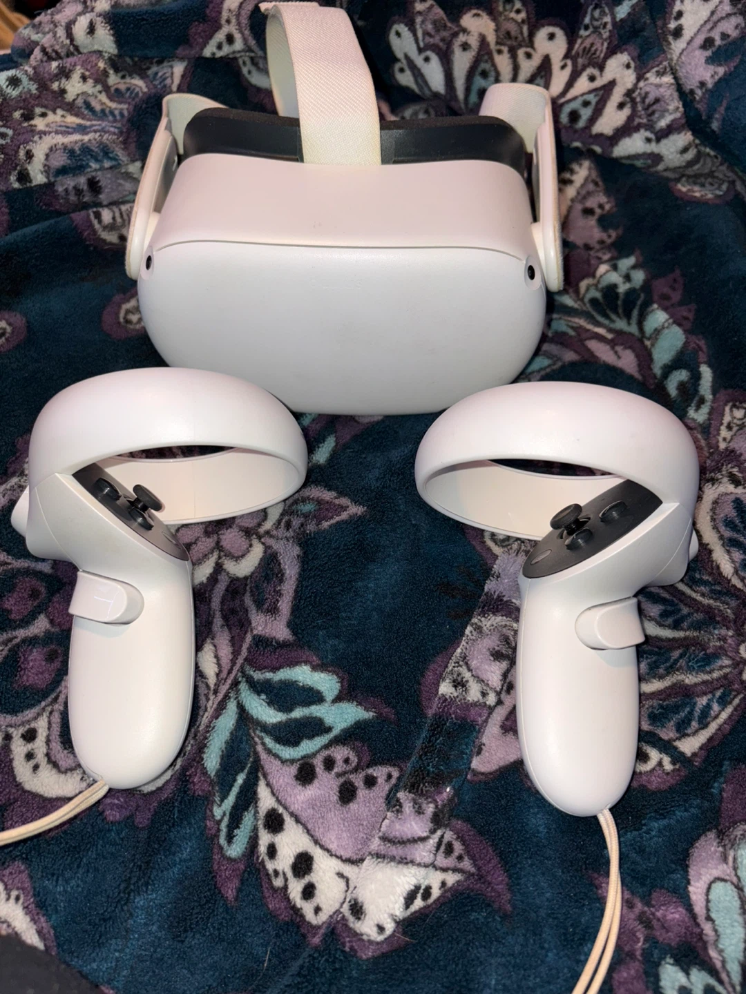 Meta Quest 2 VR Headset with Controllers