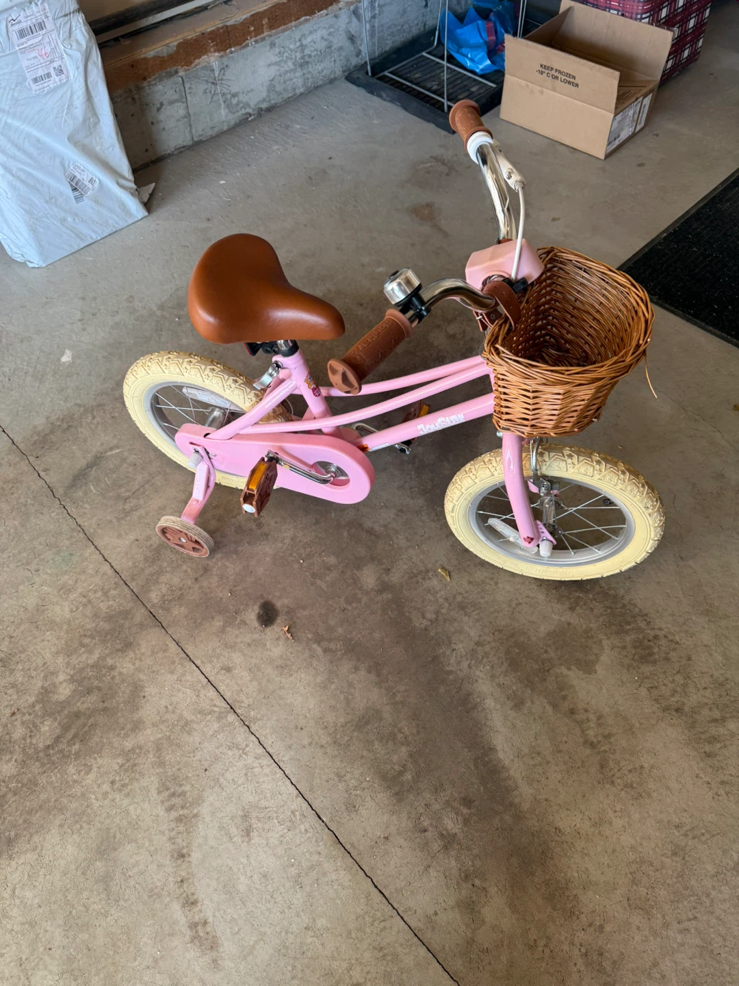 Pink Kids' Bike with Basket - photo 3