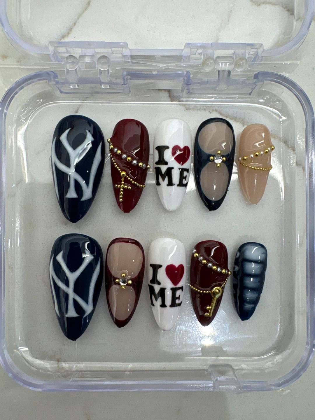 Handmade Press-on Nails Set - NYC style