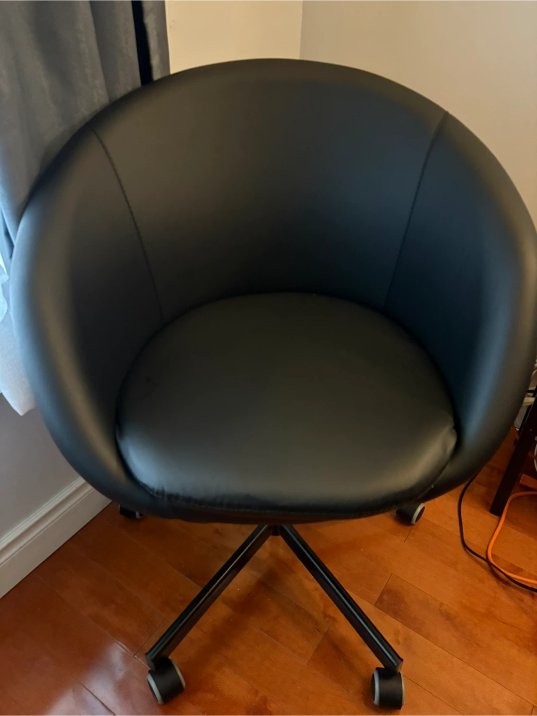 IKEA swivel chair - photo 2