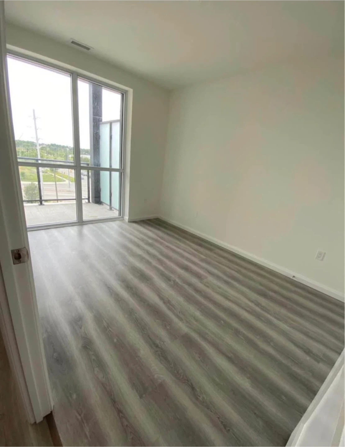 Private Room for Rent - photo 3