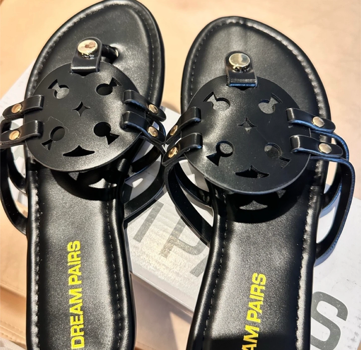 Dream Pairs Black Thong Sandals - photo 5