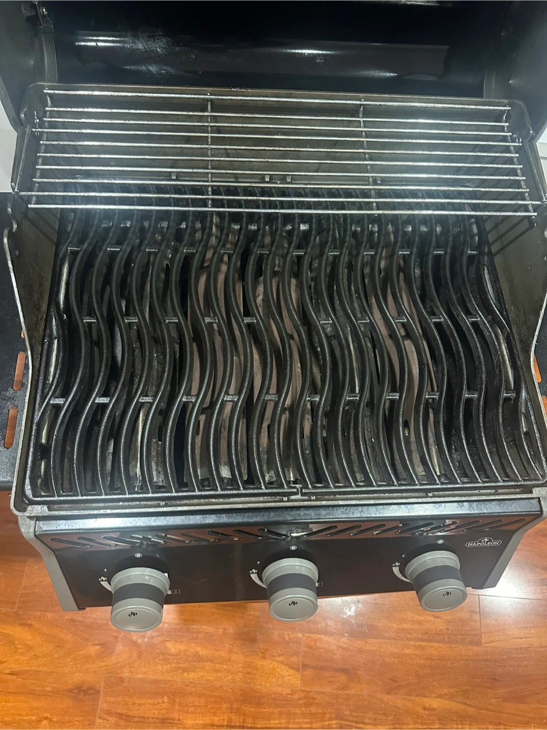 Napoleon Rogue BBQ (FREE DELIVERY) - photo 3