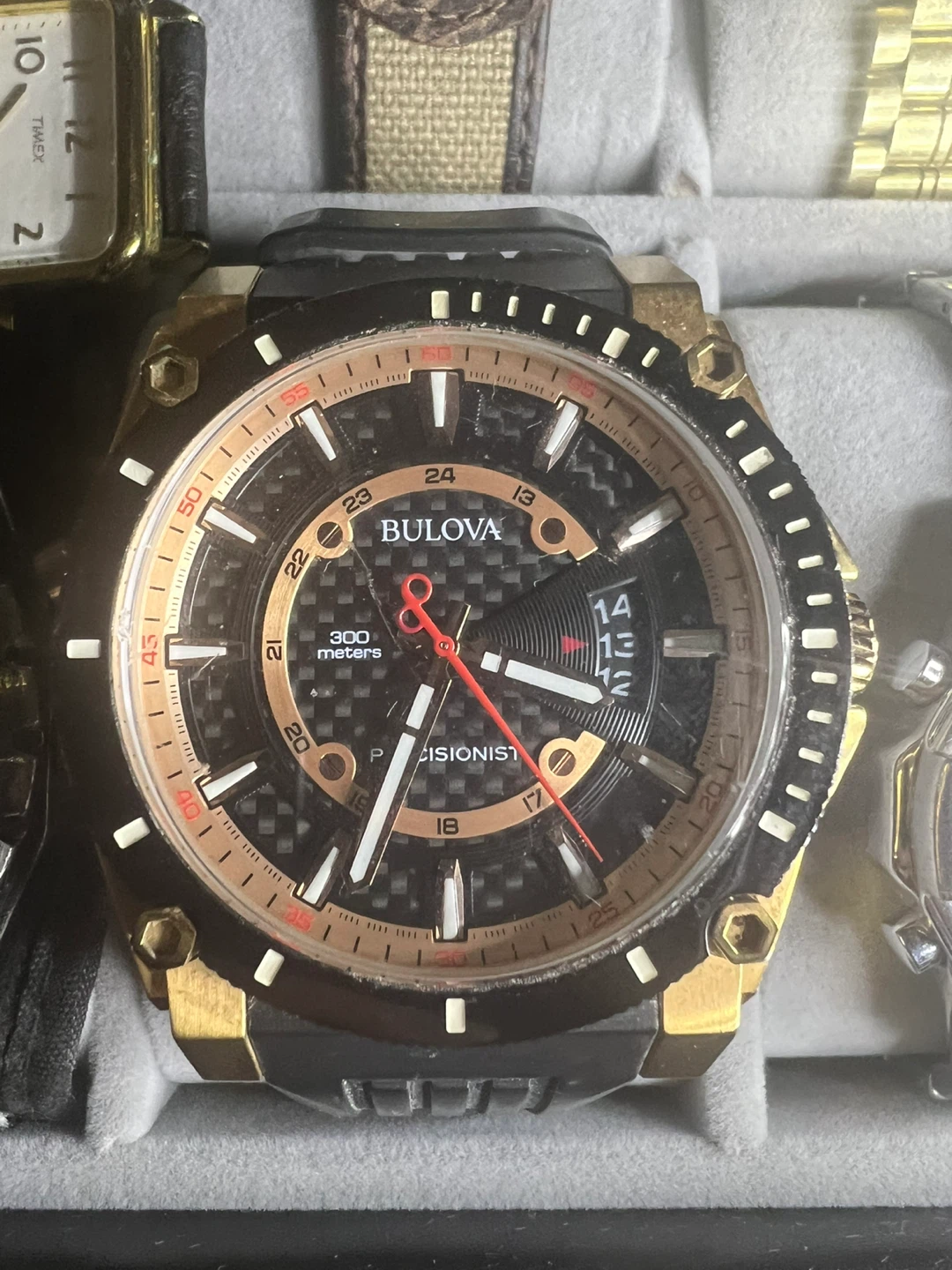 Bulova Precisionist Watch - Gold Tone Black Dial - photo 2