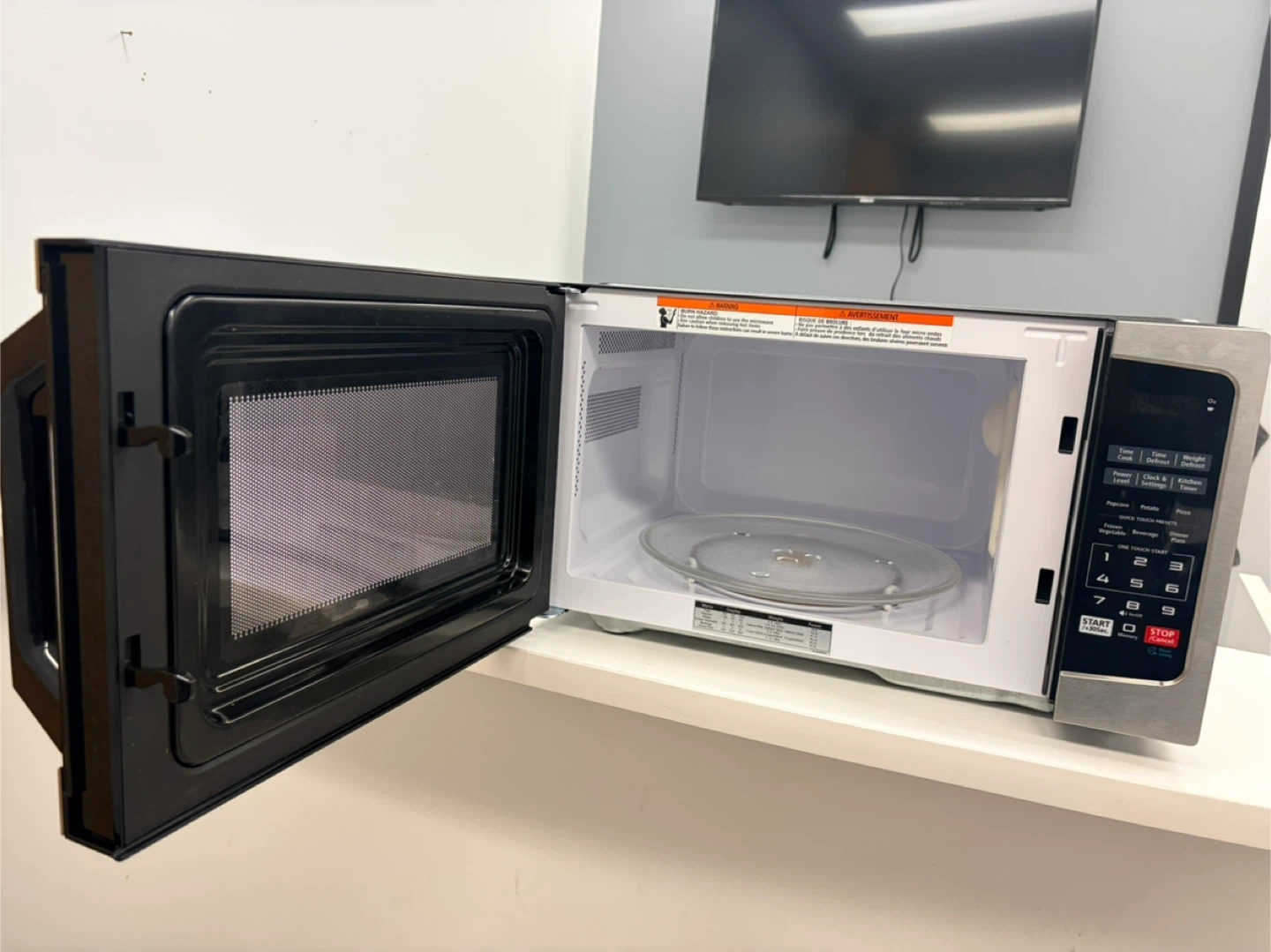 Toshiba Stainless Steel Microwave - photo 2