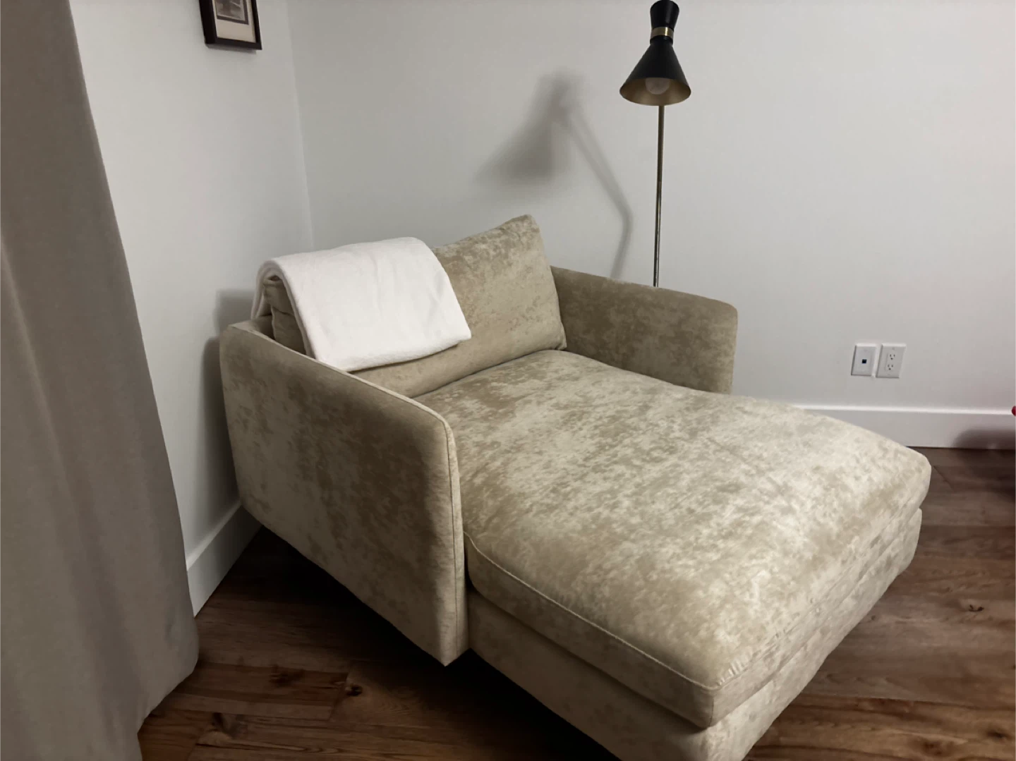 Velvet Chaise Lounge Chair