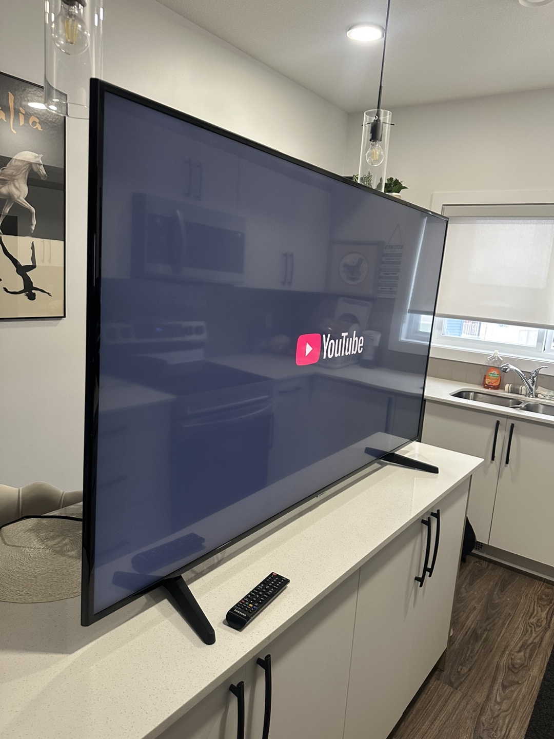 65-Inch Samsung UHD 4K Smart TV – New Condition - photo 5