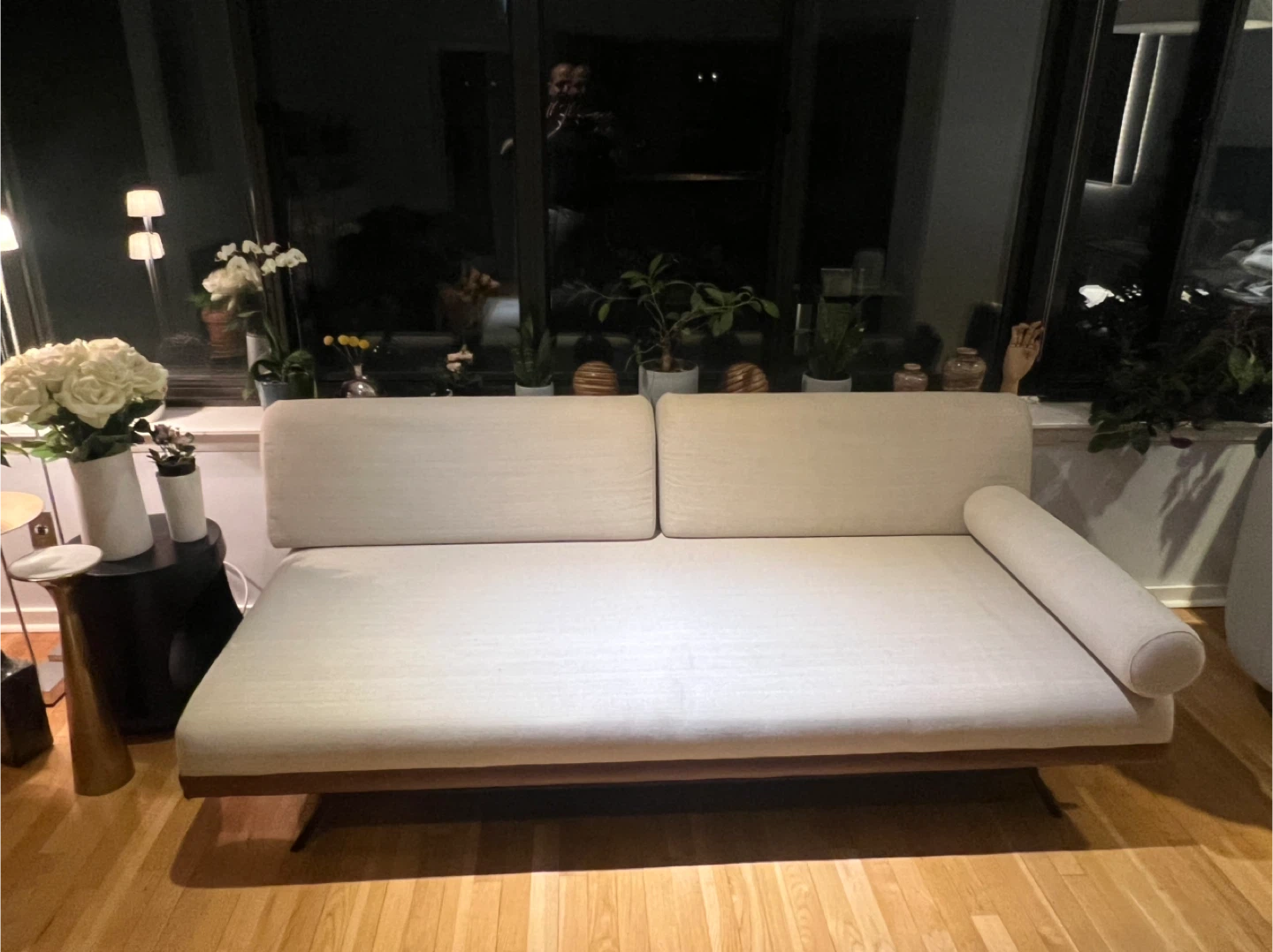 Modern Beige Sofa Daybed with Wooden Frame - photo 3