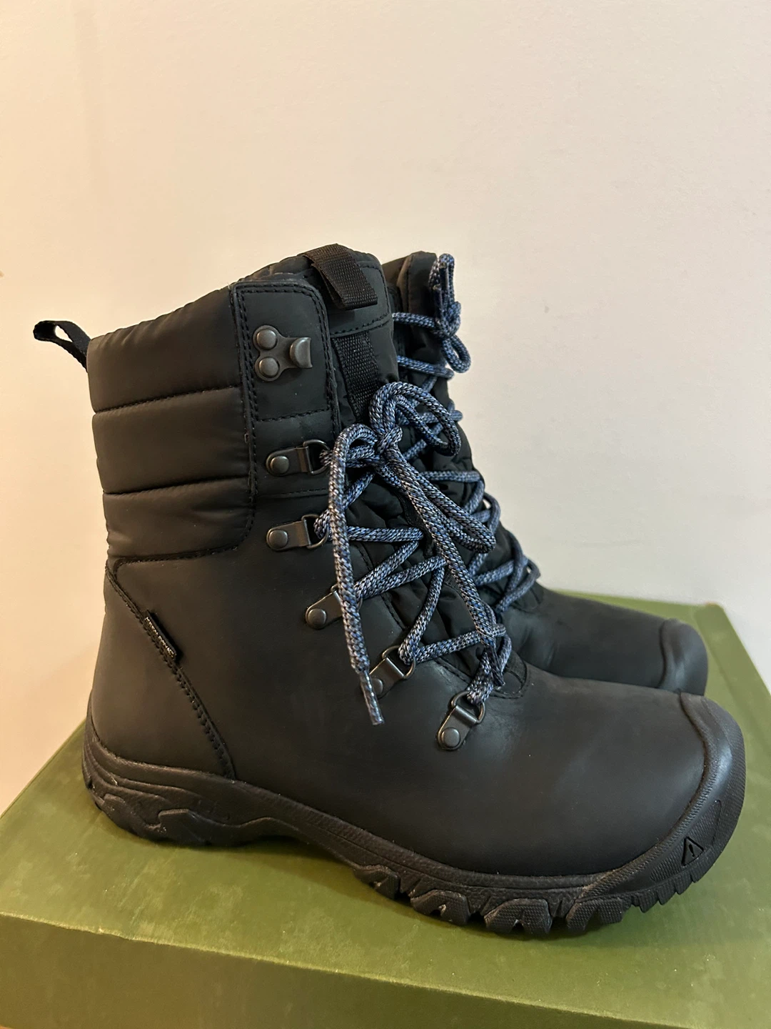 KEEN Women's Greta Waterproof Boot - Black, Size 8