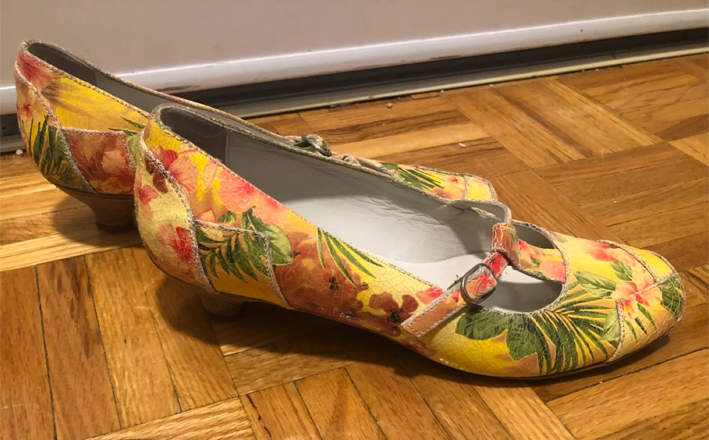 Grinto Floral Print Low Heels - photo 3