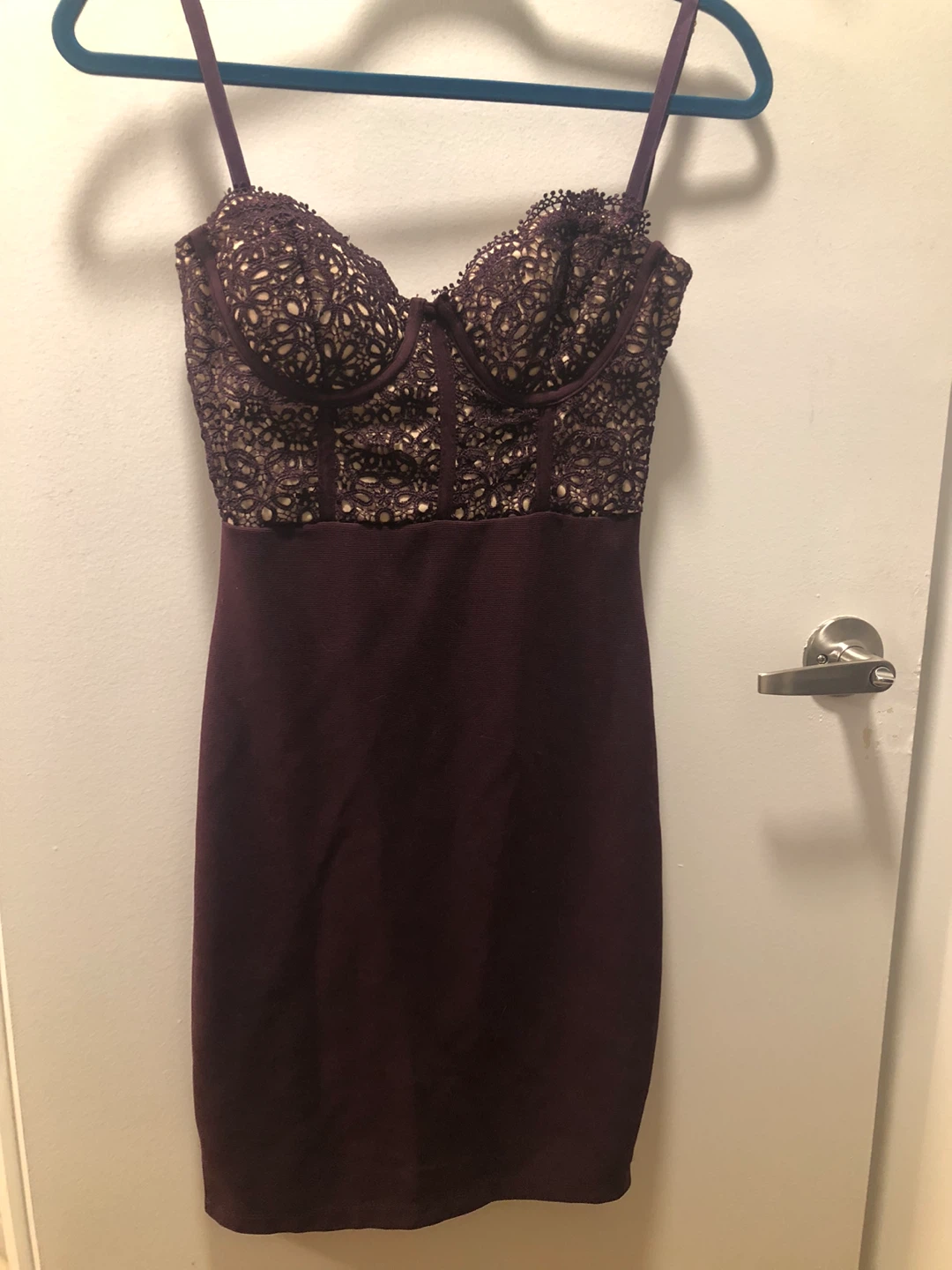 Lace Body Con Dress - photo 2