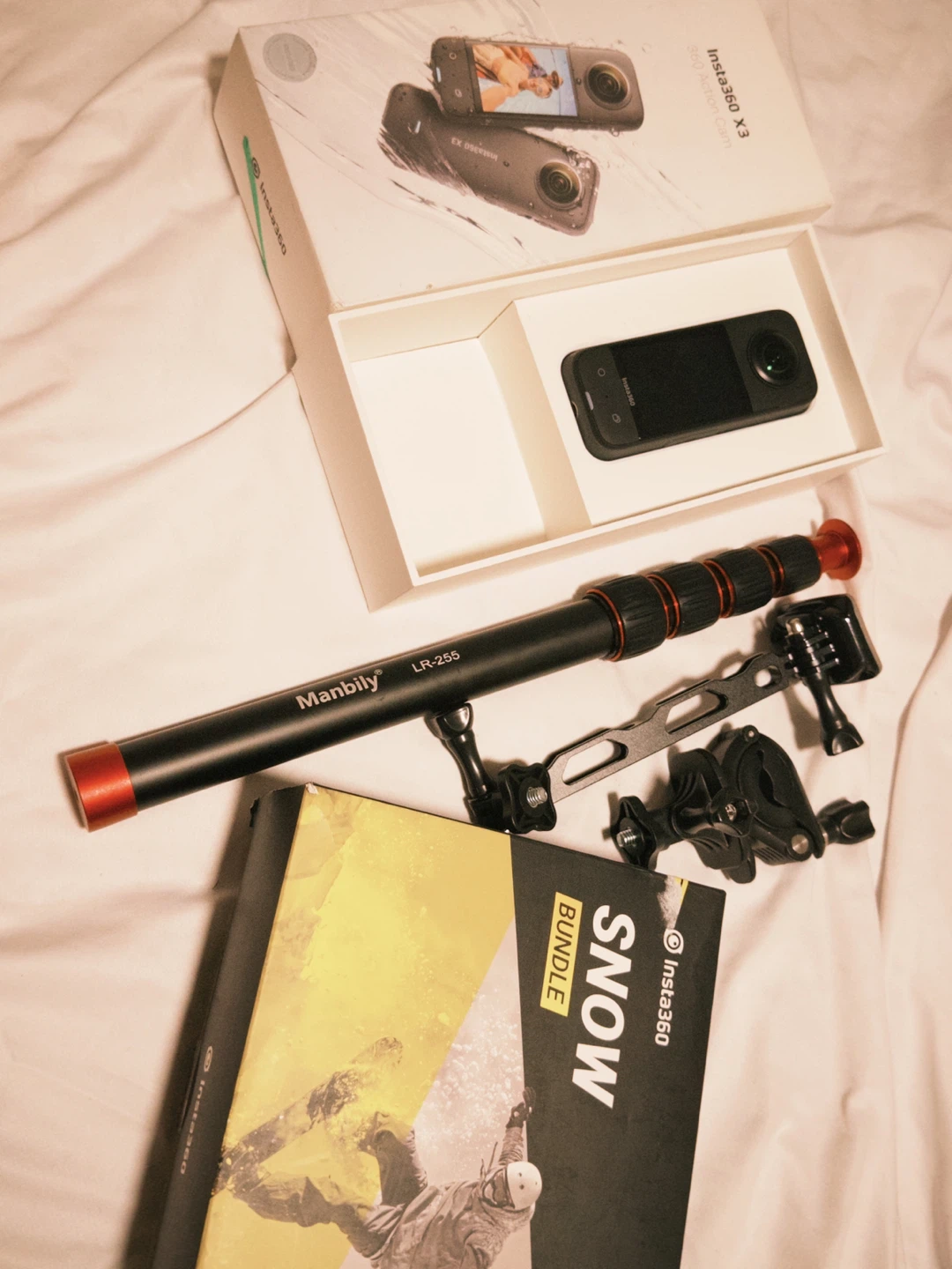 Insta360 x3 with Snow Bundle Action Camera Accessories