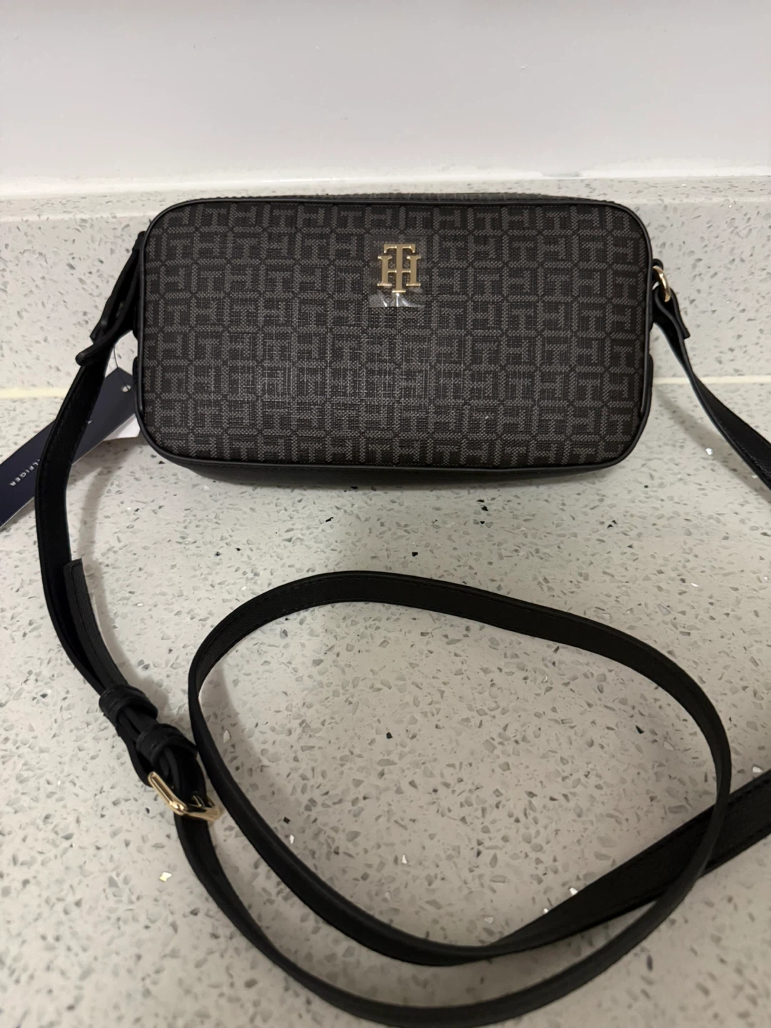 Tommy Hilfiger Crossbody Bag