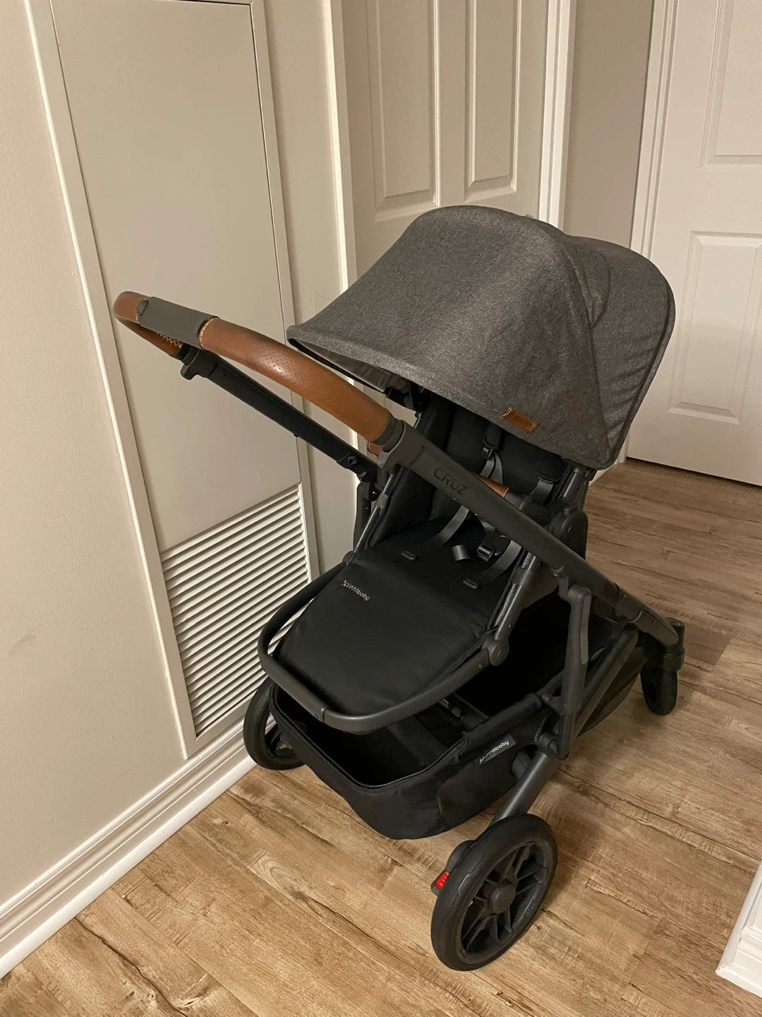 UPPAbaby Cruz V2 Greyson + Travel Bag / Rain Cover / Bug Shield